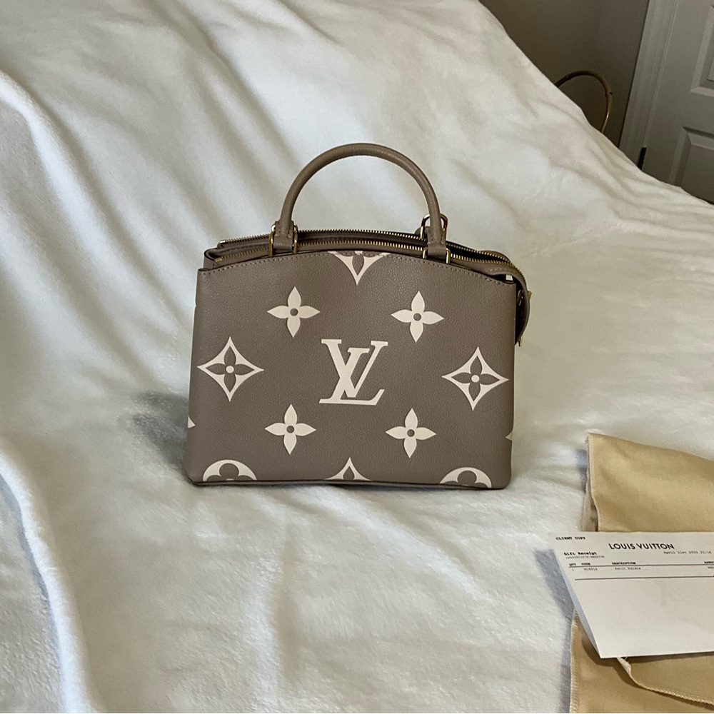 Louis Vuitton Petit Palais Empreinte Leather-the lock is no longer available - Picture 2 of 16
